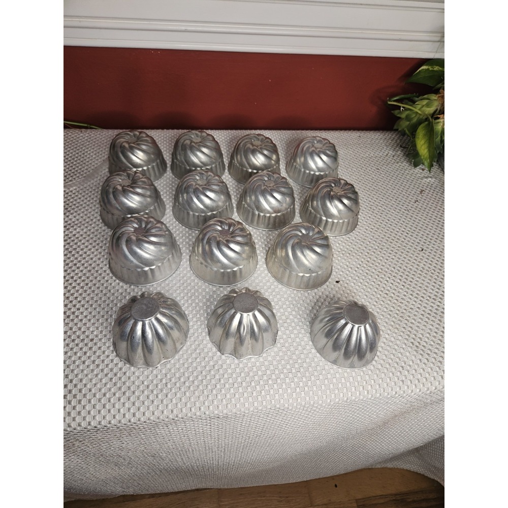 Vintage Aluminum Fluted Dessert Molds Cottage Chic 13 Large 3 Small